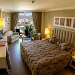 Elegance International Hotel