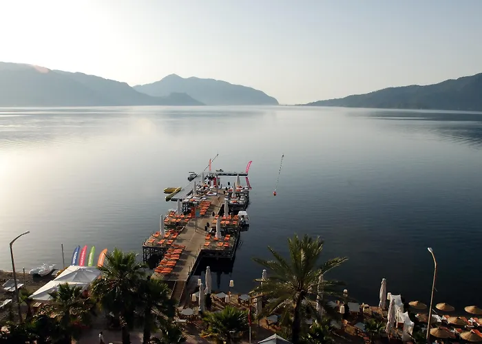 Elegance International Hotel 5*