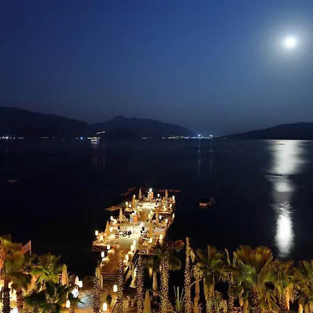 Elegance International 5*