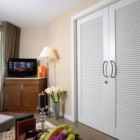 호텔 Elegance International 5*