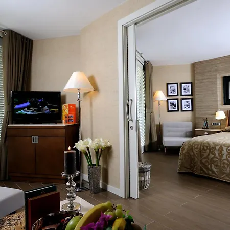 Elegance International Отель 5*