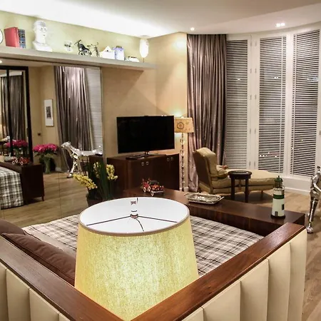 Elegance International Мармарис