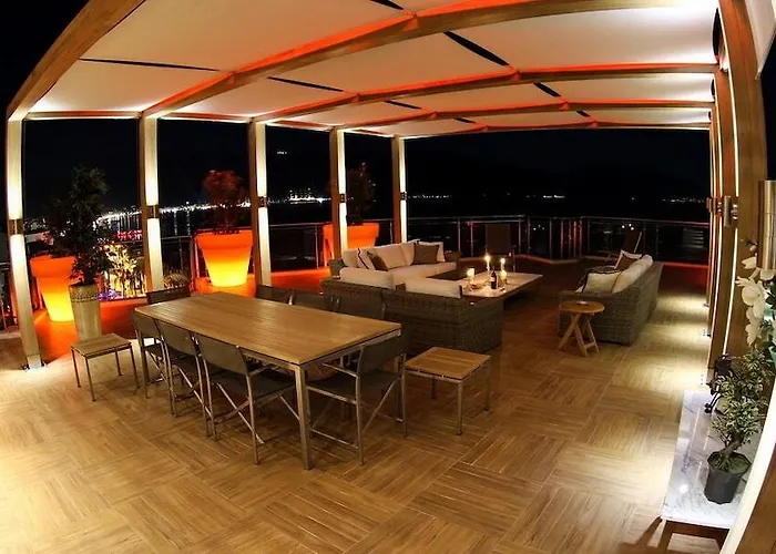 Отель Elegance International 5*