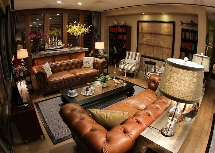 Отель Elegance International