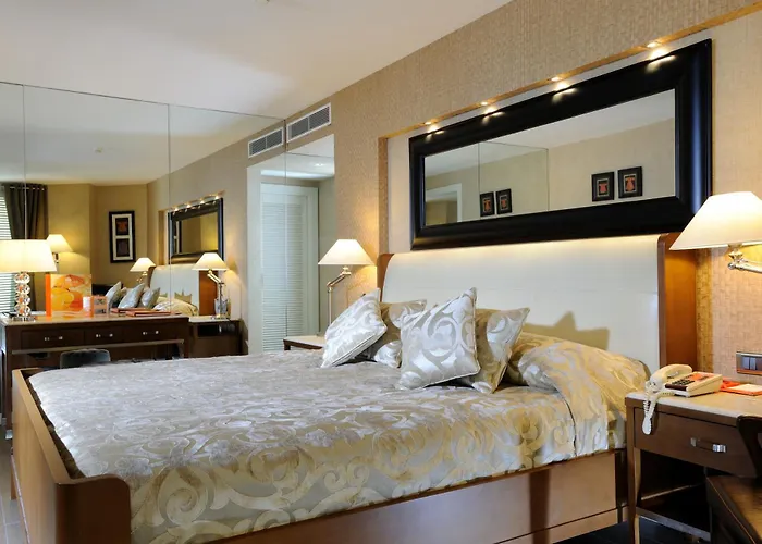 Elegance International Отель Мармарис
