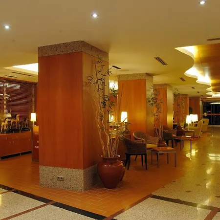 Elegance International Hotell 5*