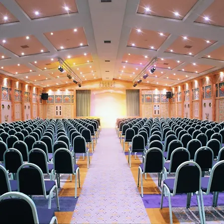Hotell Elegance International