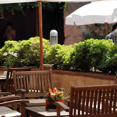 Elegance International Hotell 5*
