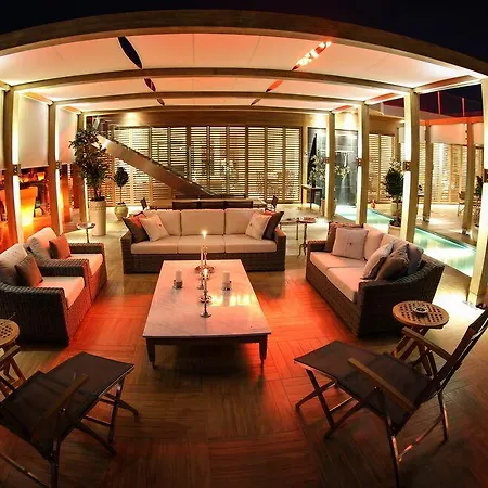 Hotell Elegance International